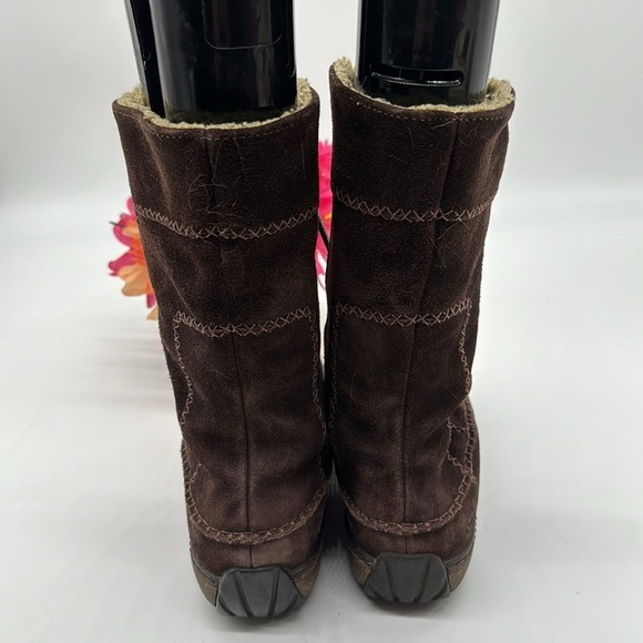 Timberland Brown Suede Shin High Boots Size 8.5 TB6822 - Picture 3 of 7